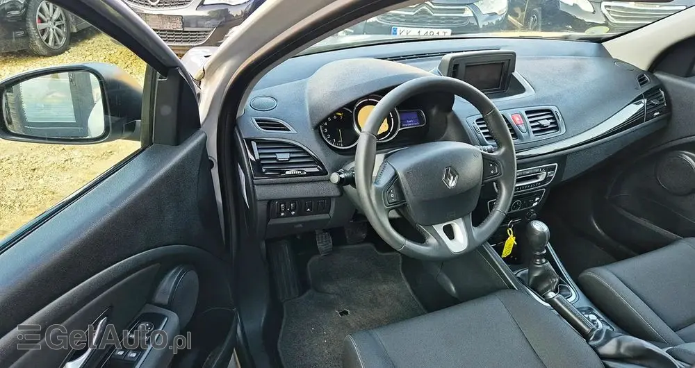 RENAULT Megane 1.6 16V 110 Paris Business