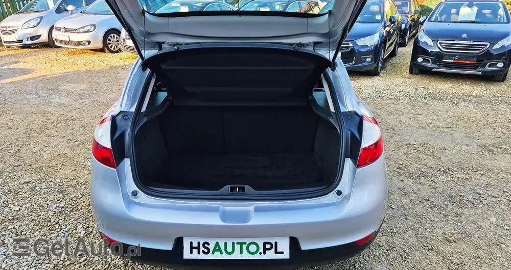 RENAULT Megane 1.6 16V 110 Paris Business