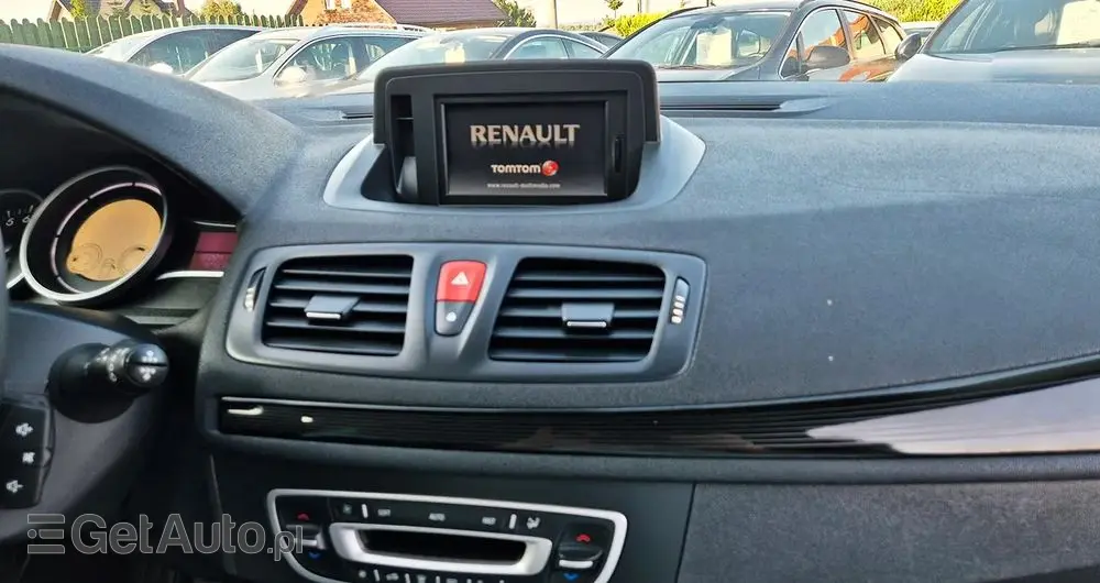 RENAULT Megane 1.6 16V 110 Paris Business