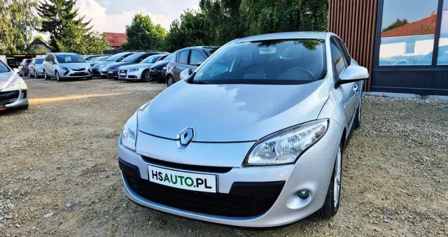 RENAULT Megane 1.6 16V 110 Paris Business