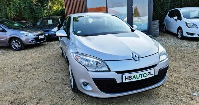 RENAULT Megane 1.6 16V 110 Paris Business