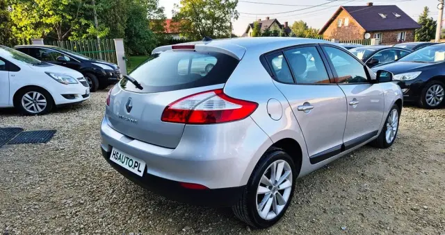 RENAULT Megane 1.6 16V 110 Paris Business