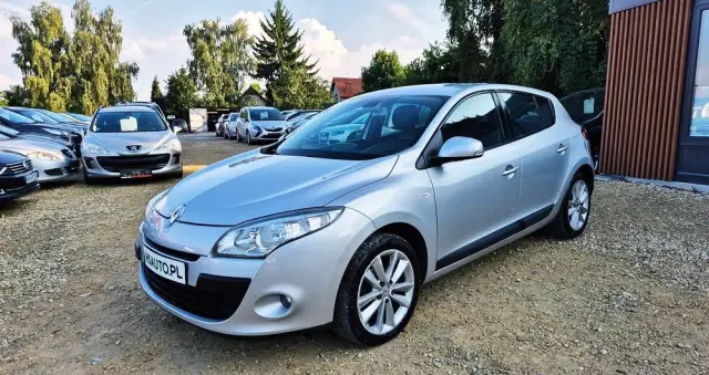 RENAULT Megane 1.6 16V 110 Paris Business