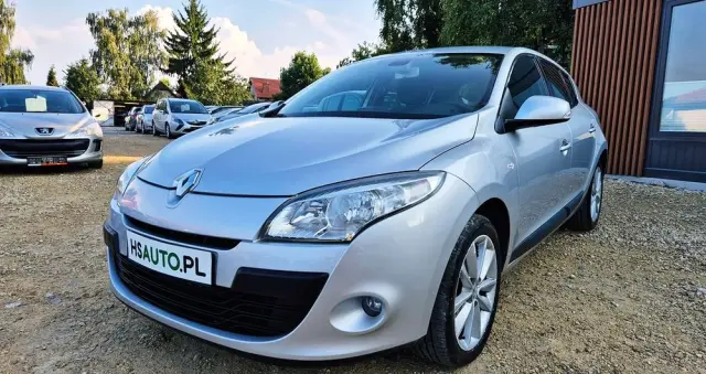 RENAULT Megane 1.6 16V 110 Paris Business