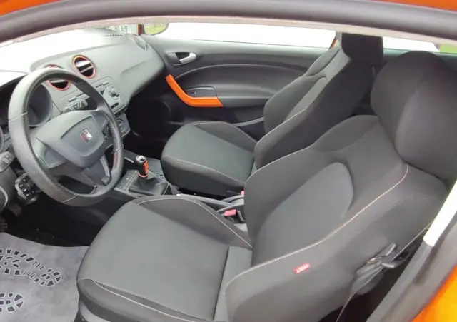 SEAT Ibiza SC 1.4 16V Sport