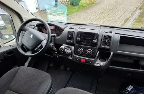PEUGEOT Boxer 