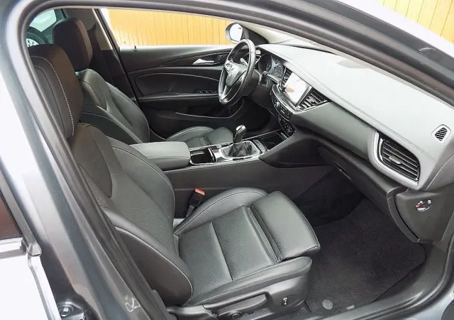 OPEL Insignia Sp 1.5 ECOTEC Direct InjectionTurbo Business Edition