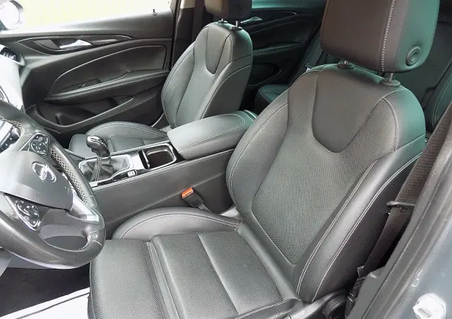 OPEL Insignia Sp 1.5 ECOTEC Direct InjectionTurbo Business Edition