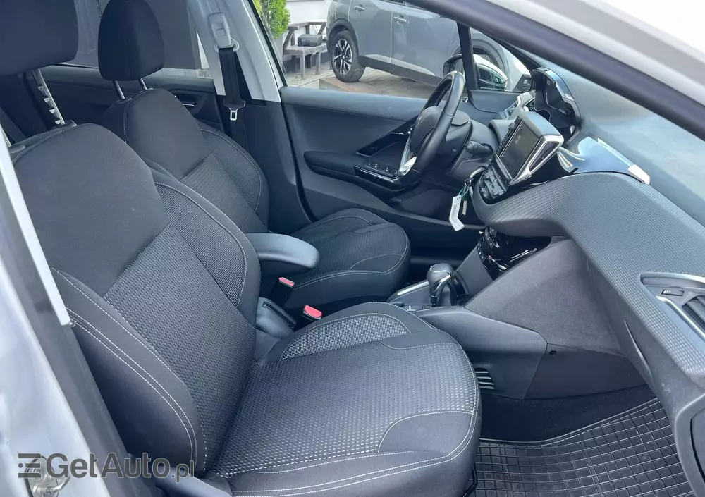 PEUGEOT 208 1.2 PureTech GPF Allure S&S EAT6