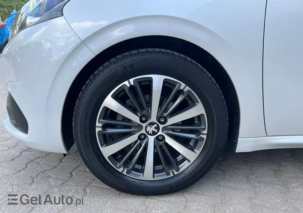 PEUGEOT 208 1.2 PureTech GPF Allure S&S EAT6