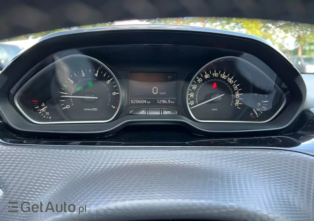 PEUGEOT 208 1.2 PureTech GPF Allure S&S EAT6