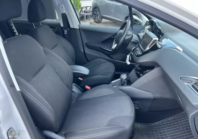 PEUGEOT 208 1.2 PureTech GPF Allure S&S EAT6