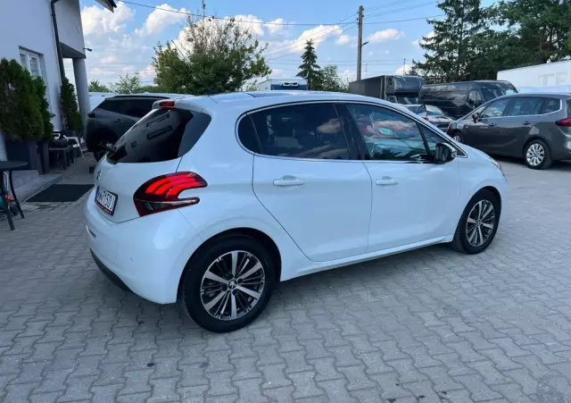 PEUGEOT 208 1.2 PureTech GPF Allure S&S EAT6