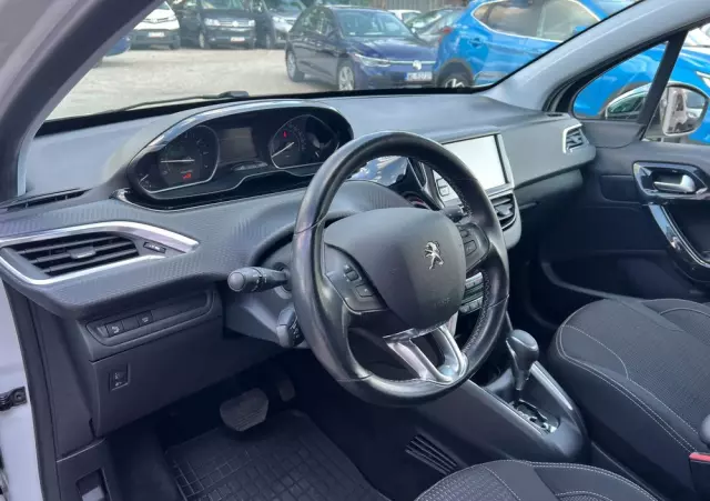 PEUGEOT 208 1.2 PureTech GPF Allure S&S EAT6