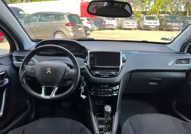 PEUGEOT 208 1.2 PureTech GPF Allure S&S EAT6