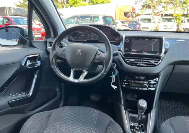 PEUGEOT 208 1.2 PureTech GPF Allure S&S EAT6