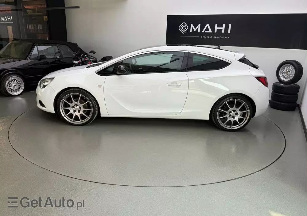 OPEL Astra GTC 1.6 SIDI Turbo ecoFLEX Start/Stop Innovation