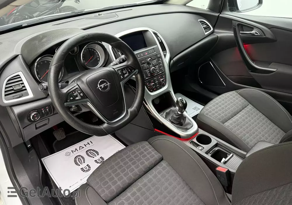 OPEL Astra GTC 1.6 SIDI Turbo ecoFLEX Start/Stop Innovation