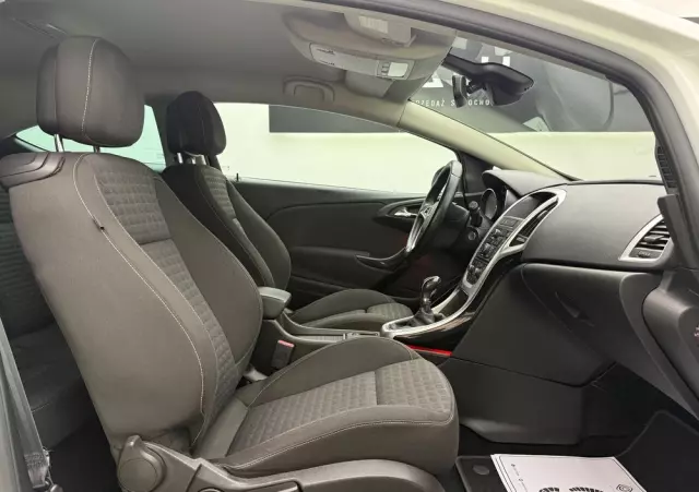 OPEL Astra GTC 1.6 SIDI Turbo ecoFLEX Start/Stop Innovation