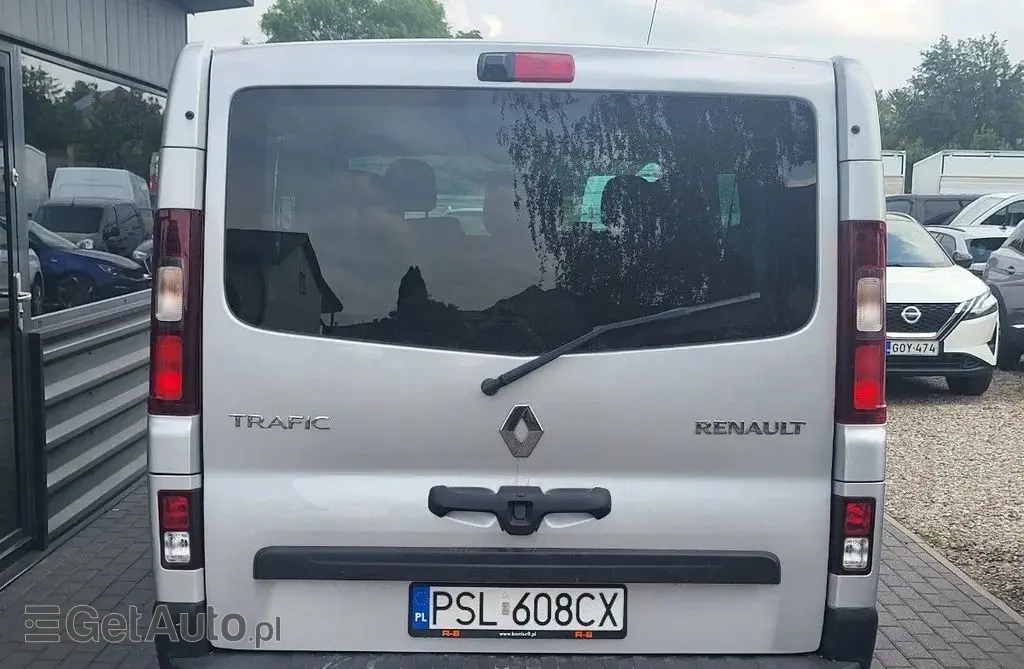 RENAULT Trafic 