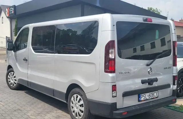 RENAULT Trafic 