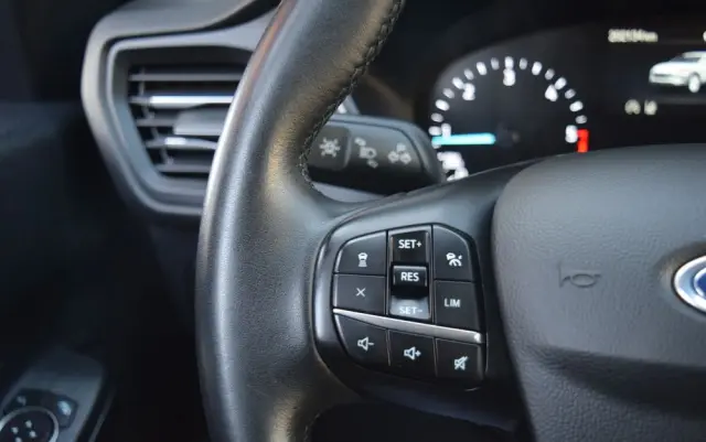 FORD Kuga 2.0 EcoBlue Hybrid TITANIUM X