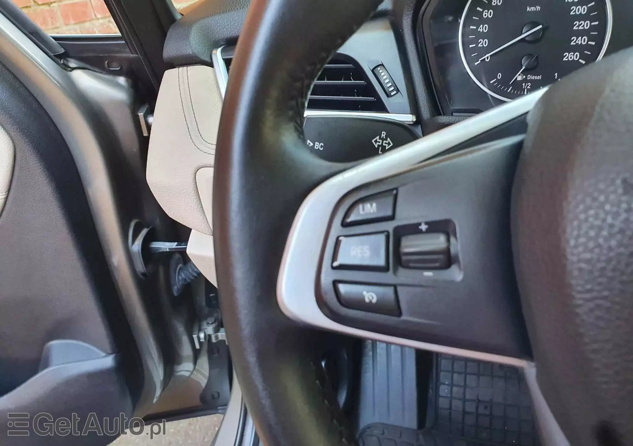 BMW Seria 2 218d Active Tourer Luxury Line