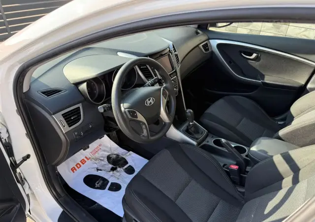 HYUNDAI I30 1.4 Premium