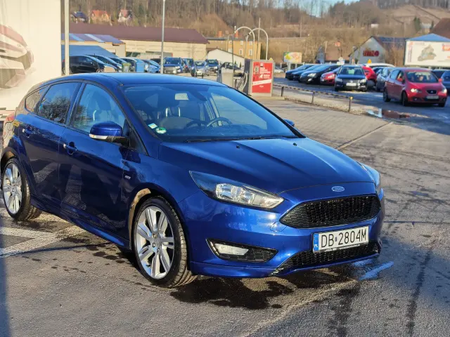 FORD Focus ST-Line Business
