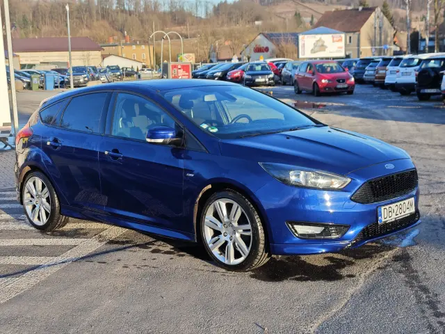FORD Focus ST-Line Business