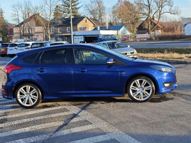 FORD Focus ST-Line Business