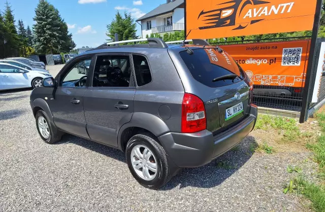 HYUNDAI Tucson 