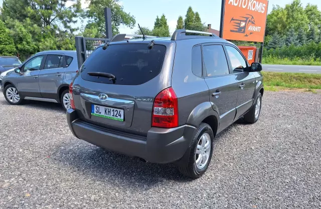 HYUNDAI Tucson 