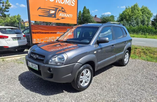 HYUNDAI Tucson 