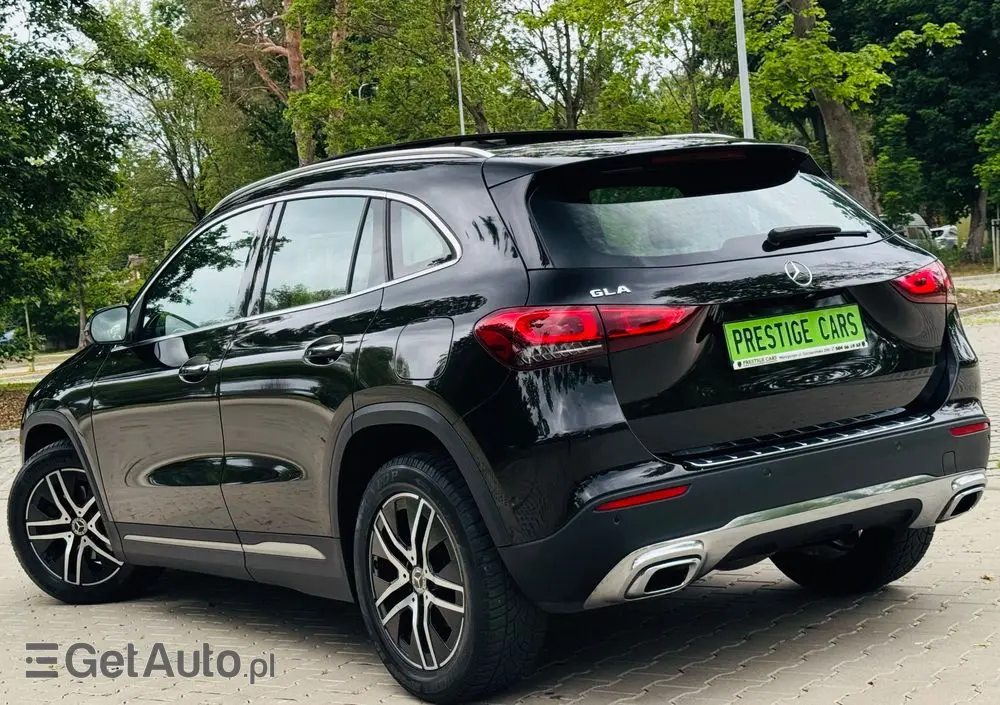 MERCEDES-BENZ GLA 200 d 8G-DCT Progressive