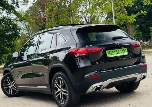 MERCEDES-BENZ GLA 200 d 8G-DCT Progressive