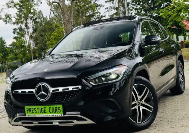 MERCEDES-BENZ GLA 200 d 8G-DCT Progressive