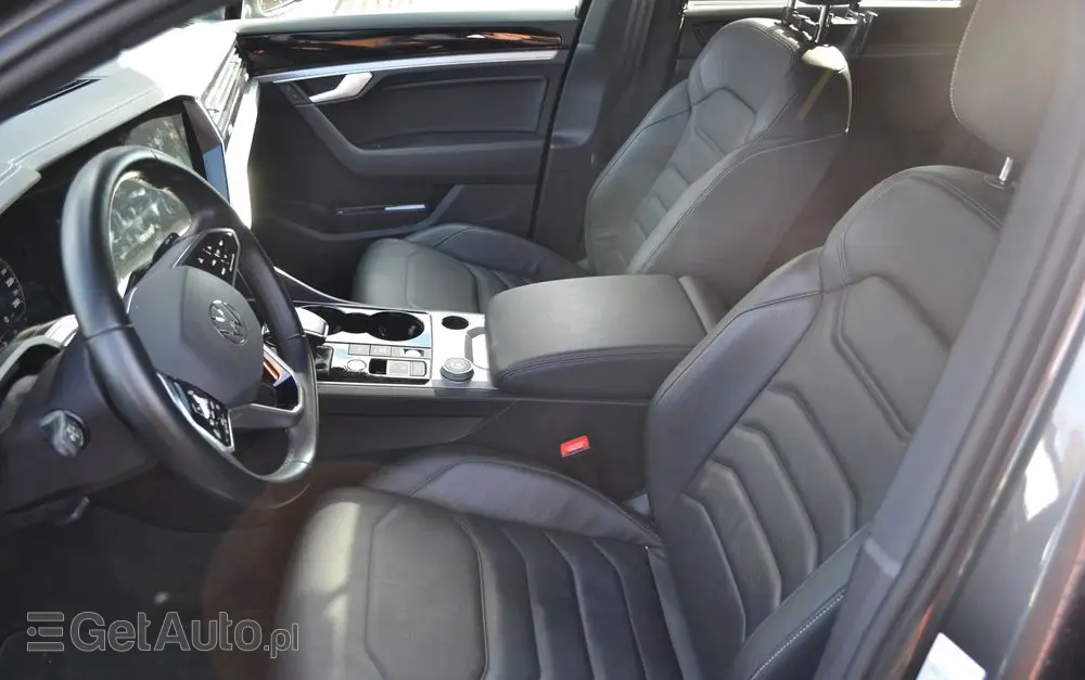 VOLKSWAGEN Touareg 3.0 V6 TFSI Plug-In Hybrid 4Mot Atmosphere