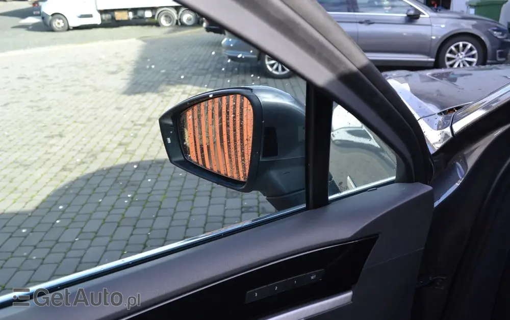 VOLKSWAGEN Touareg 3.0 V6 TFSI Plug-In Hybrid 4Mot Atmosphere