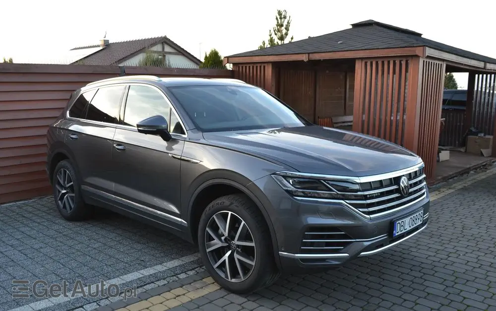 VOLKSWAGEN Touareg 3.0 V6 TFSI Plug-In Hybrid 4Mot Atmosphere