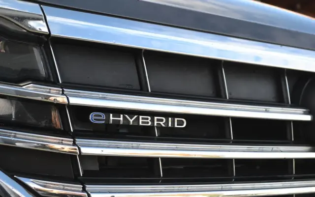 VOLKSWAGEN Touareg 3.0 V6 TFSI Plug-In Hybrid 4Mot Atmosphere