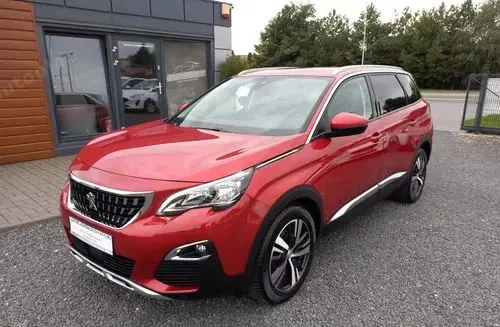 PEUGEOT 5008 