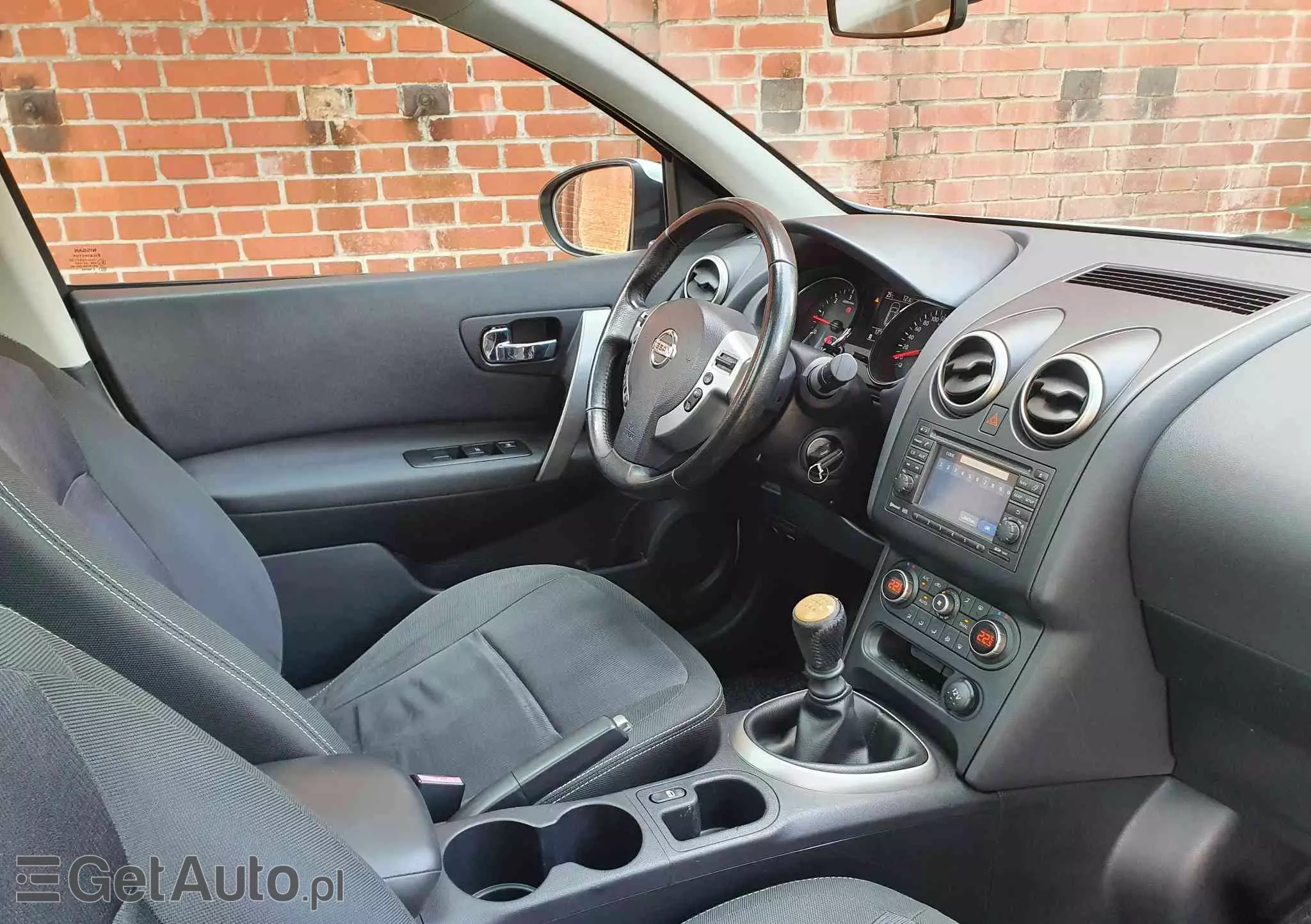 NISSAN Qashqai 2.0 dCi Visia