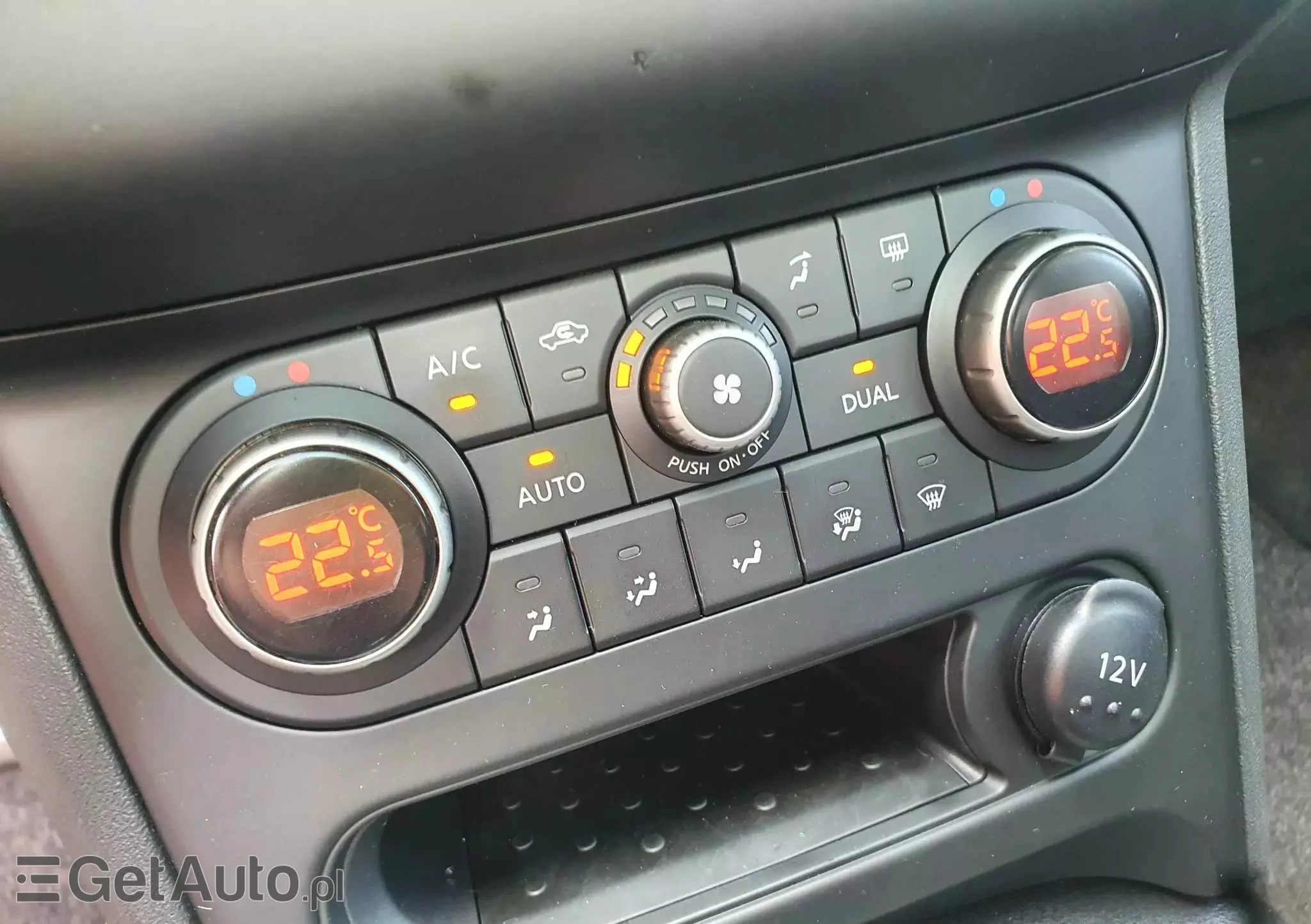 NISSAN Qashqai 2.0 dCi Visia