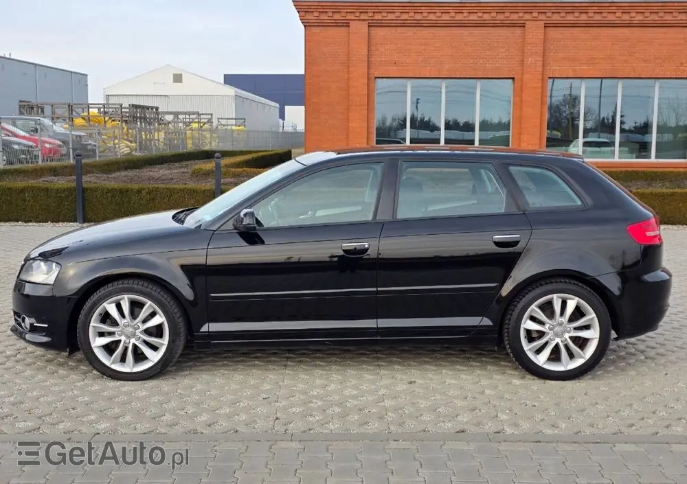 AUDI A3 Sportback 