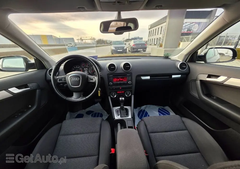 AUDI A3 Sportback 