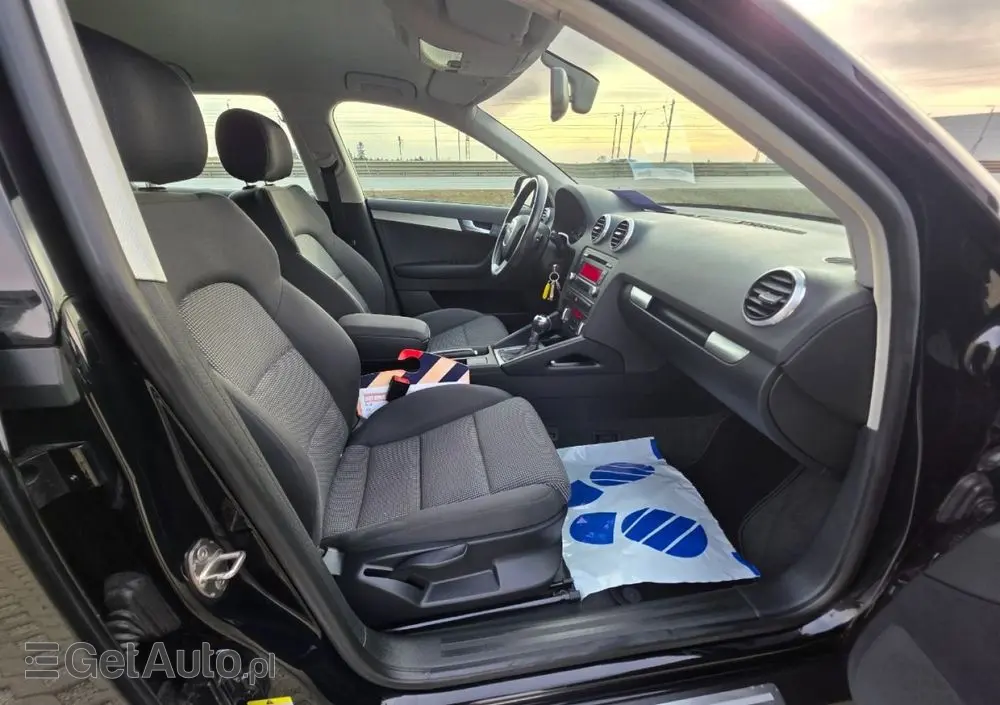 AUDI A3 Sportback 
