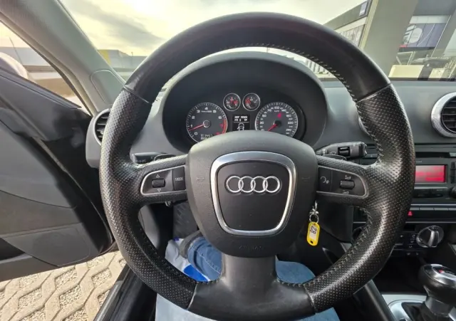 AUDI A3 Sportback 