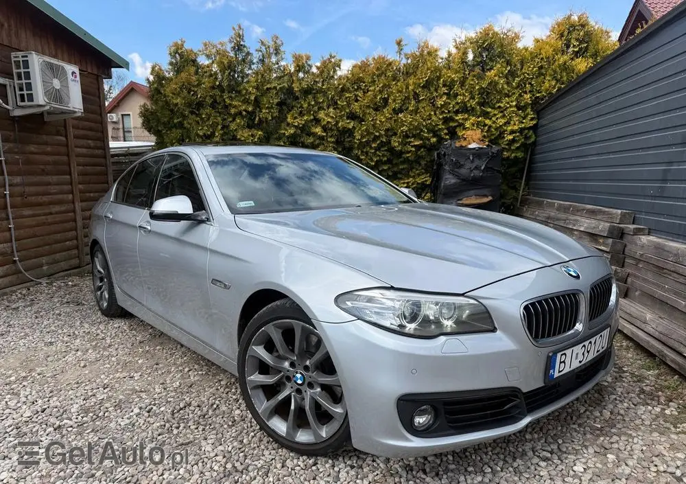 BMW Seria 5 535d xDrive Sport-Aut Luxury Line