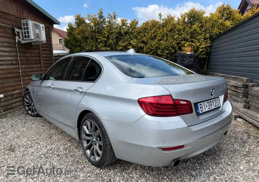 BMW Seria 5 535d xDrive Sport-Aut Luxury Line